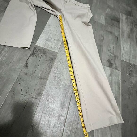 Dockers Women Nina Tan Pants Classic Fit Wrinkle Free Basic Kkakis Pant Sz 4 - Picture 3 of 7